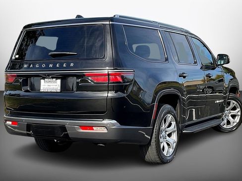 Used 2022 Jeep Wagoneer Series II image 12