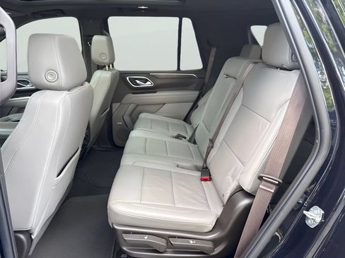 Used 2022 Chevrolet Tahoe Z71 AWD/4WD image 9