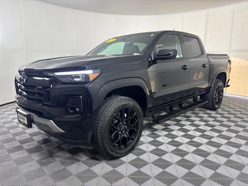 Used 2024 Chevrolet Colorado Z71 w/ LPO, Dark Essentials Package AWD/4WD image 37