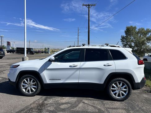 Used 2014 Jeep Cherokee Limited w/ Technology Group AWD/4WD image 2