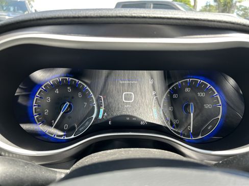 New 2026 Chrysler Pacifica Select image 35