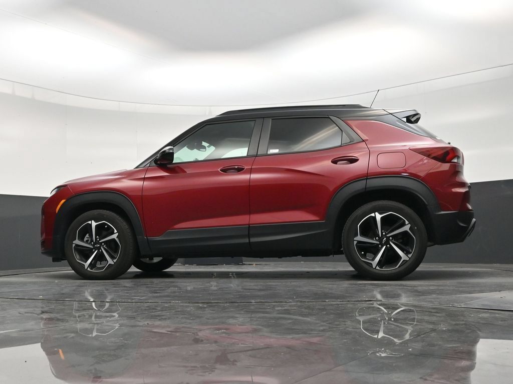 Used 2021 Chevrolet TrailBlazer RS w/ Technology Package FWD image 21