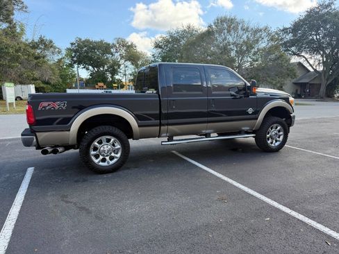 Used 2013 Ford F250 Lariat w/ Lariat Interior Pkg image 18