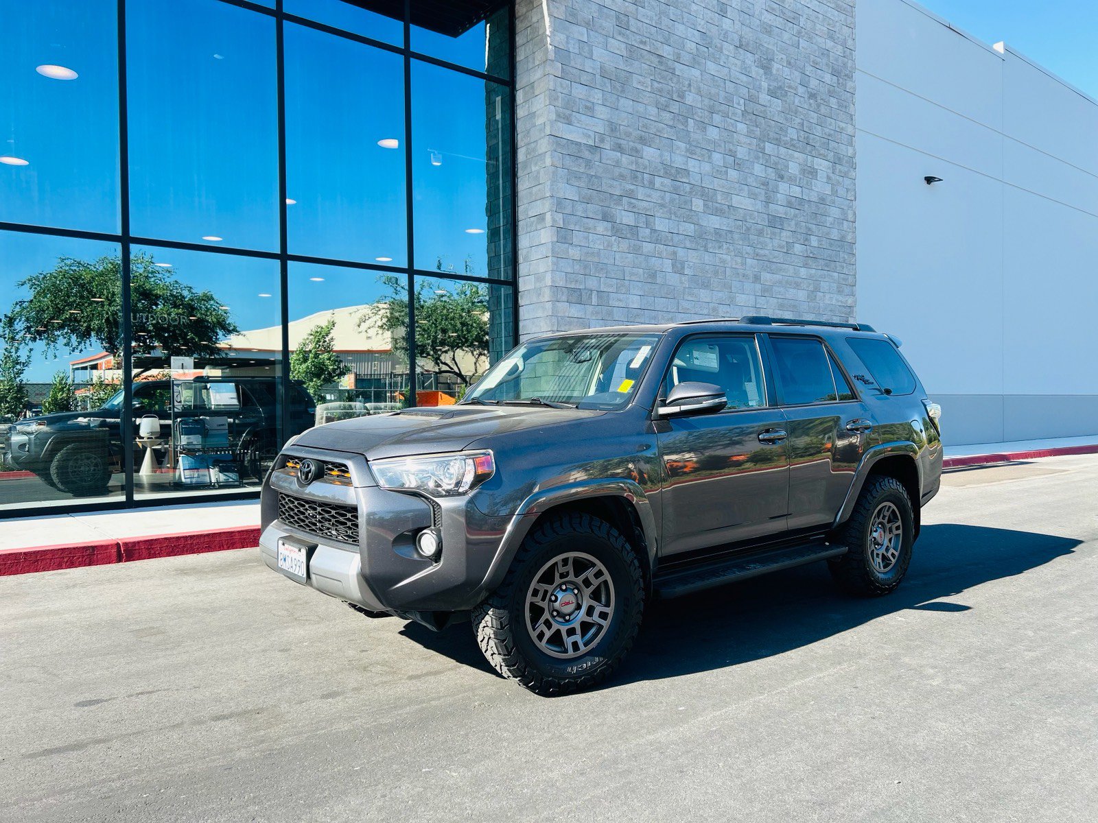 Used 2019 Toyota 4Runner TRD Off-Road Premium w/ Wilderness Package AWD/4WD image 4