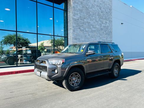 Used 2019 Toyota 4Runner TRD Off-Road Premium w/ Wilderness Package AWD/4WD image 4