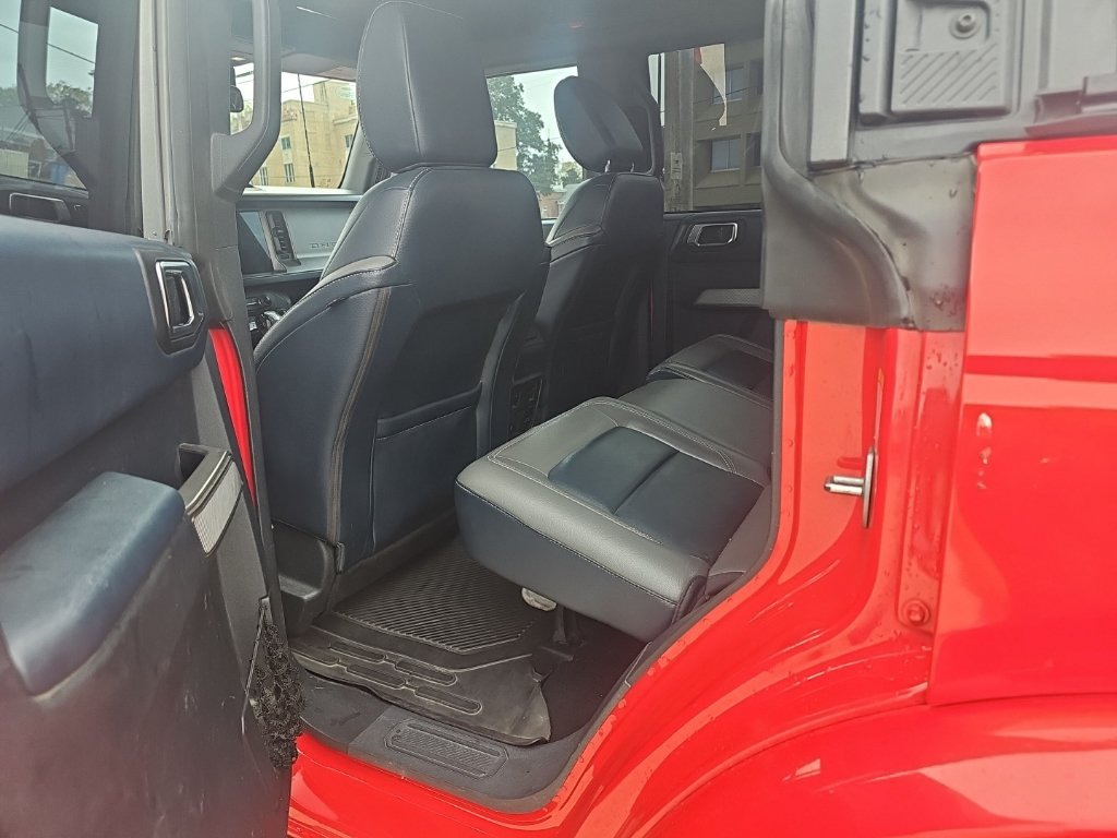Used 2021 Ford Bronco Outer Banks AWD/4WD image 7