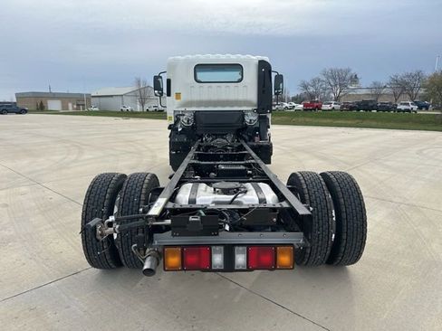 New 2025 Chevrolet Low Cab Forward 5500HG image 5