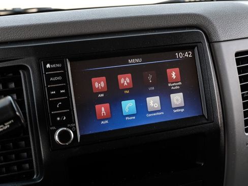 Used 2019 Nissan NV 2500 S image 24