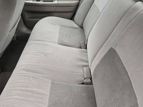 Used 2003 Ford Taurus SES FWD image 16