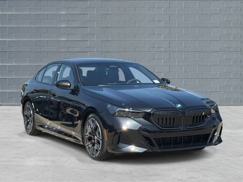 Used 2026 BMW i5 eDrive40 w/ M Sport Package AWD/4WD image 1