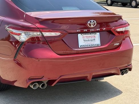 Used 2018 Toyota Camry XSE FWD image 6