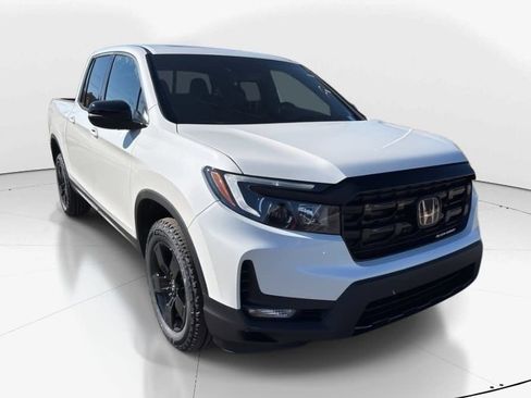 New 2026 Honda Ridgeline Black Edition image 3