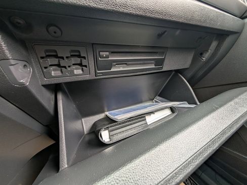 Used 2021 Volkswagen Atlas SE image 35