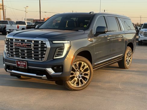 New 2026 GMC Yukon XL Denali w/ Denali Reserve Package image 2