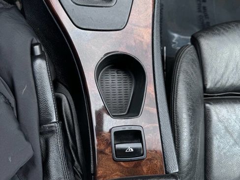 Used 2007 BMW 328i Convertible image 21