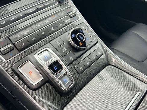 Used 2023 Hyundai Santa Fe Limited w/ Cargo Package image 13