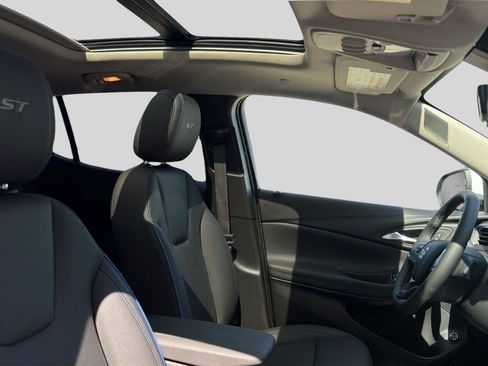 New 2026 Buick Encore GX Sport Touring w/ Advanced Technology Package AWD/4WD image 22