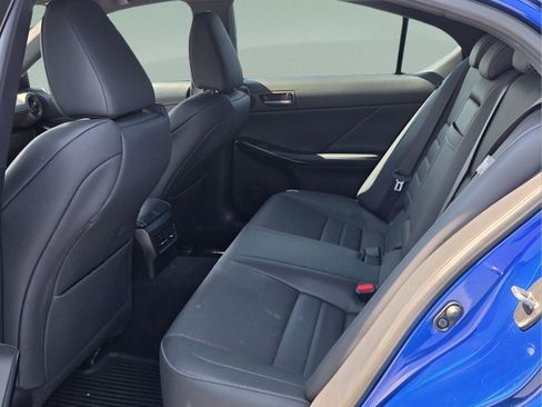Used 2025 Lexus IS 350 F Sport RWD image 10