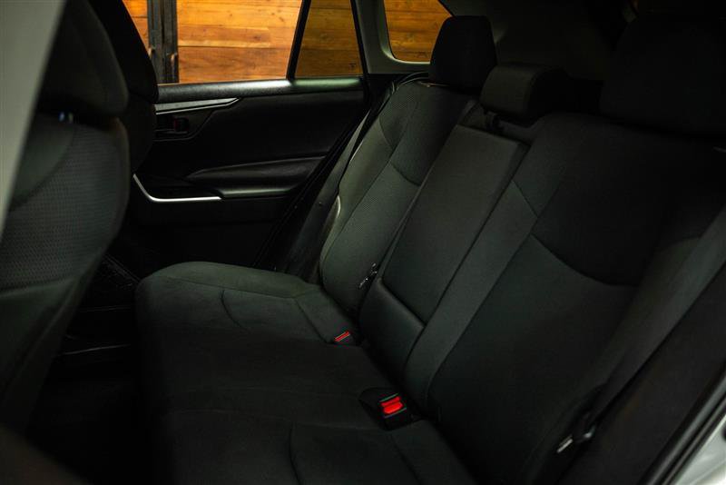 Used 2023 Toyota RAV4 LE AWD/4WD image 10