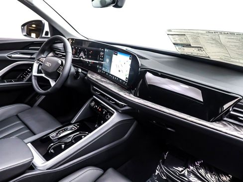 New 2025 Audi Q5 Premium Plus image 5