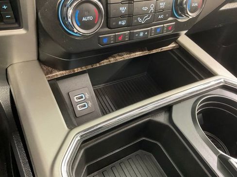 Used 2017 Ford F250 Lariat w/ Lariat Ultimate Package image 23