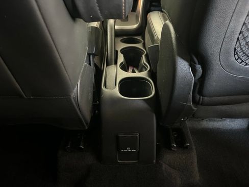 Used 2021 Chevrolet Trax LT w/ Midnight Edition FWD image 24