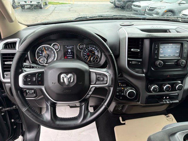 Used 2019 RAM 1500 Big Horn AWD/4WD image 13