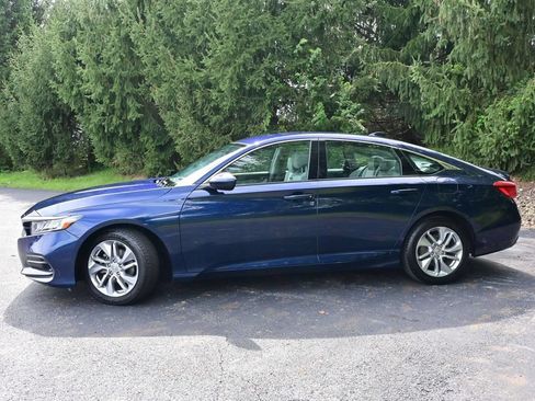 Used 2019 Honda Accord LX image 3