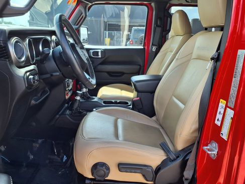 Used 2018 Jeep Wrangler Unlimited Rubicon AWD/4WD image 17