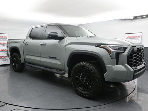 Used 2024 Toyota Tundra Limited image 2