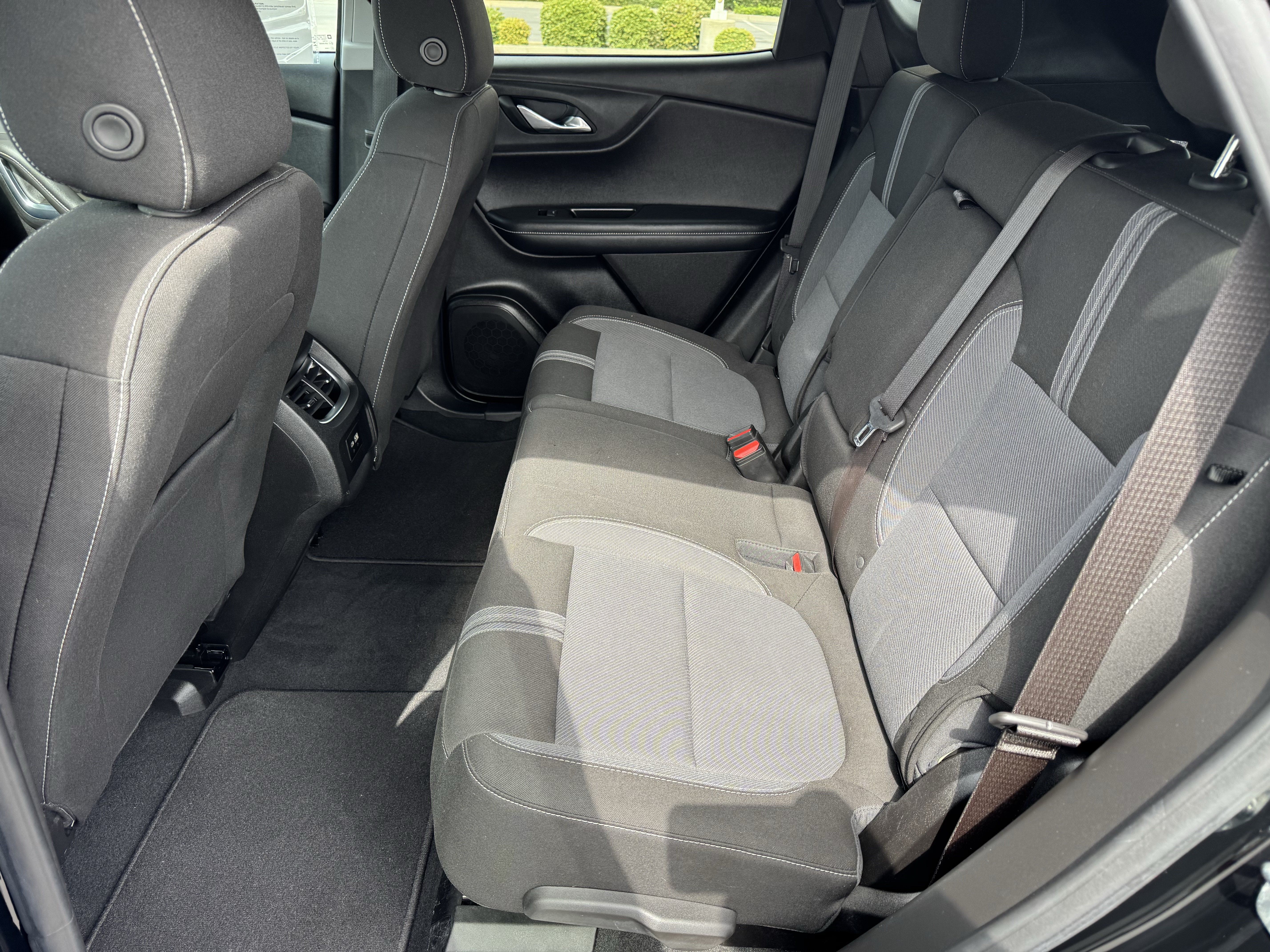 Used 2023 Chevrolet Blazer LT w/ Midnight/Sport Edition FWD image 15
