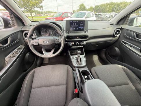 Used 2022 Hyundai Kona SEL w/ Cargo Package AWD/4WD image 12