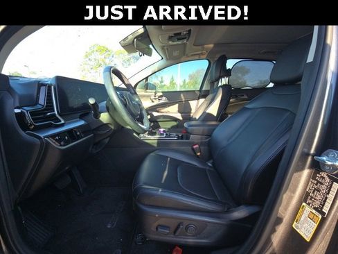 Used 2024 Kia Sportage SX image 11