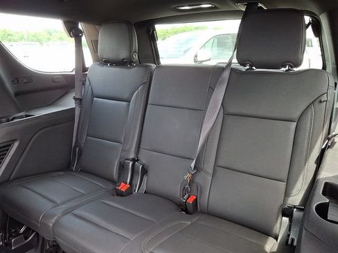 Used 2023 Chevrolet Tahoe LT w/ Luxury Package AWD/4WD image 8