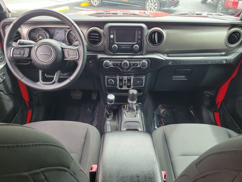 Used 2018 Jeep Wrangler Unlimited Sport S AWD/4WD image 14