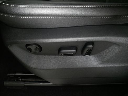 Certified 2023 Volkswagen Atlas SE w/ Panoramic Sunroof Package image 20