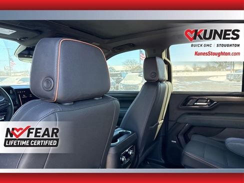 Used 2025 GMC Yukon AT4 w/ AT4 Premium Package image 28