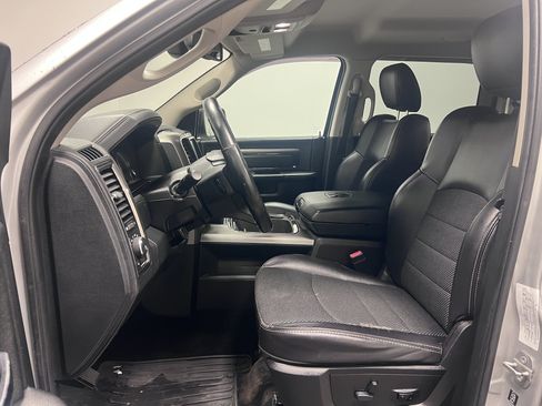 Used 2016 RAM 1500 Sport RWD image 15