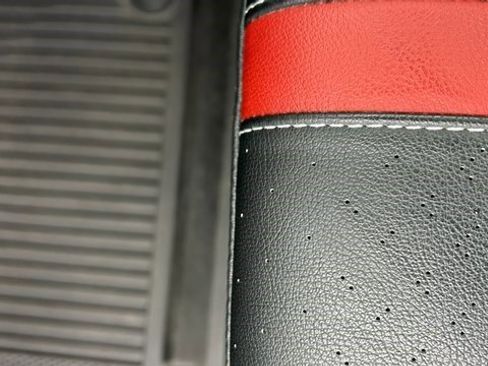 Certified 2024 Chevrolet Traverse RS w/ LPO, Floor Liner Package image 17