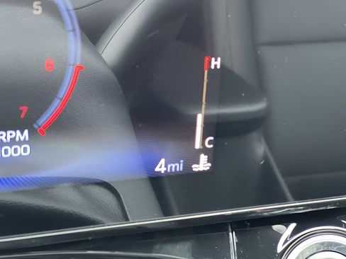 New 2026 Chevrolet Trax RS w/ Sunroof Package image 12