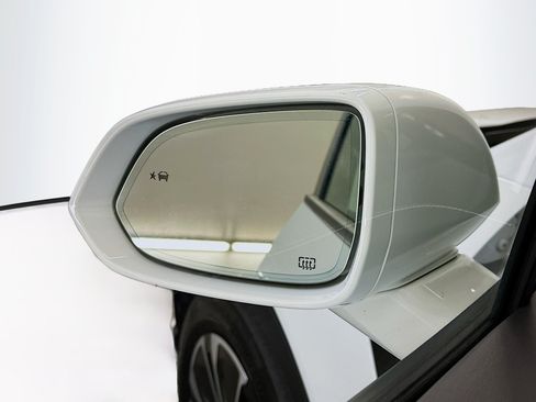 Used 2024 Chevrolet Blazer EV LT AWD/4WD image 16