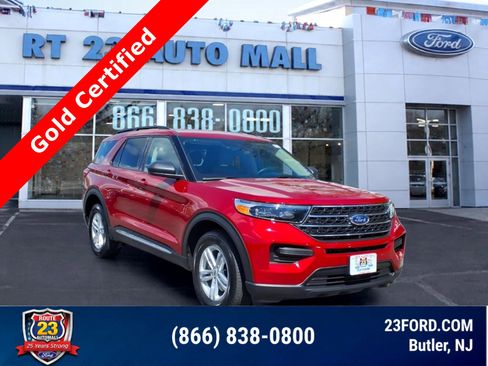 Certified 2024 Ford Explorer XLT AWD/4WD image 1