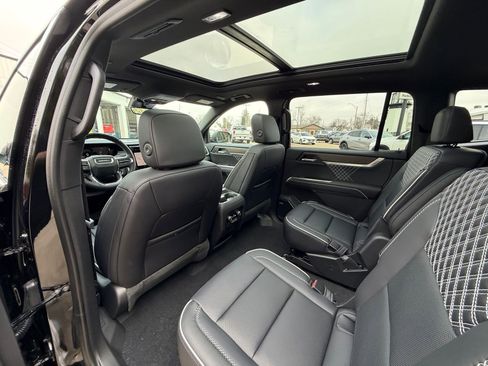 New 2026 GMC Acadia Denali w/ Super Cruise Package AWD/4WD image 28