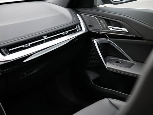 New 2026 BMW X1 xDrive28i w/ Convenience Package image 30