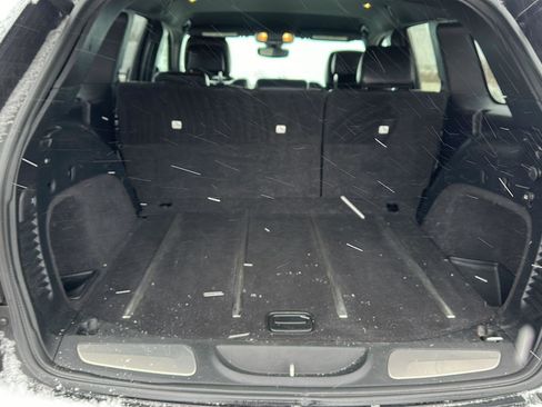 Used 2017 Jeep Grand Cherokee Limited image 9