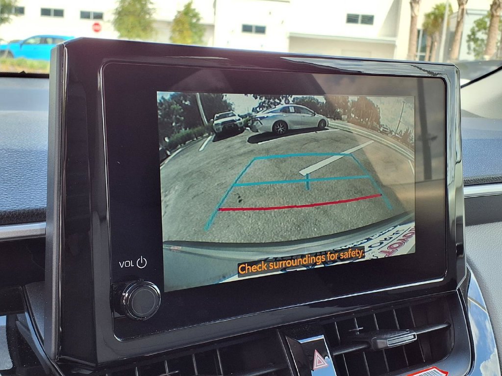 Used 2024 Toyota Corolla Cross LE FWD image 22