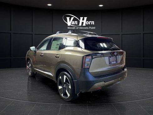 New 2026 Nissan Kicks SR w/ Cold Weather Package image 3