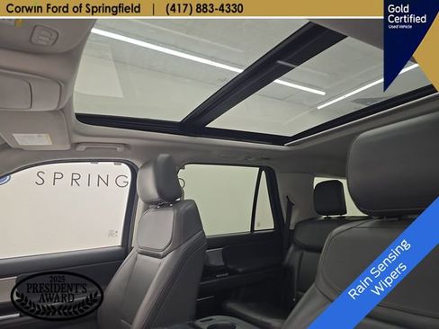 Used 2025 Ford Expedition Active AWD/4WD image 27