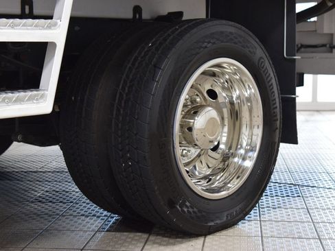 Used 2024 Ford F450 XL AWD/4WD image 17