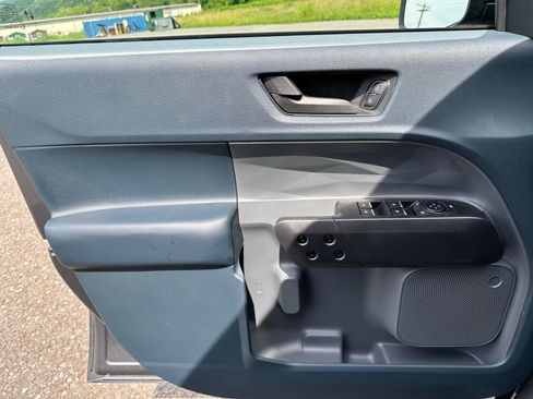 New 2025 Ford Maverick XLT w/ XLT Luxury Package image 28